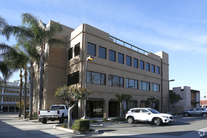 More Photos Of 3333 14th St, Riverside Office For Sale