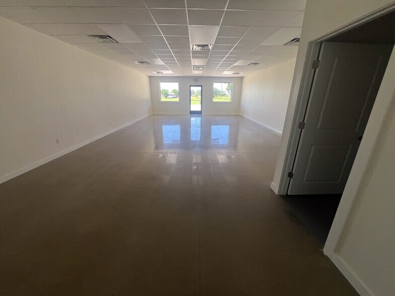 More Photos Of 5467 Alamo Rd, Edinburg Office For Lease