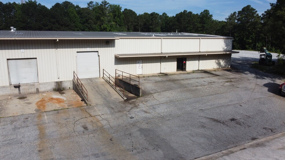 Primary Photo Of 7222 Maddox Rd, Lithonia Warehouse For Lease
