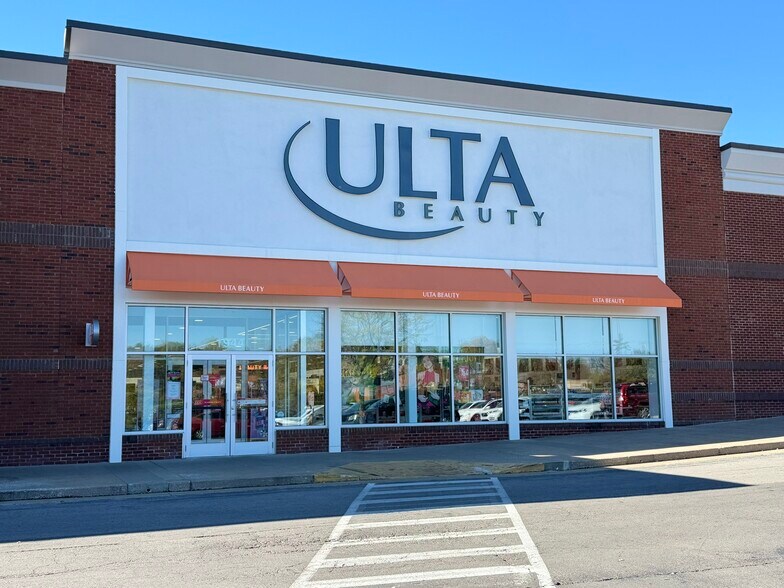 More Photos Of 1900 N Dixie Hwy, Elizabethtown Unknown For Sale