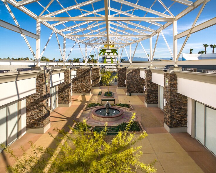 More Photos Of 2200 Outlet Center Dr, Oxnard Unknown For Lease