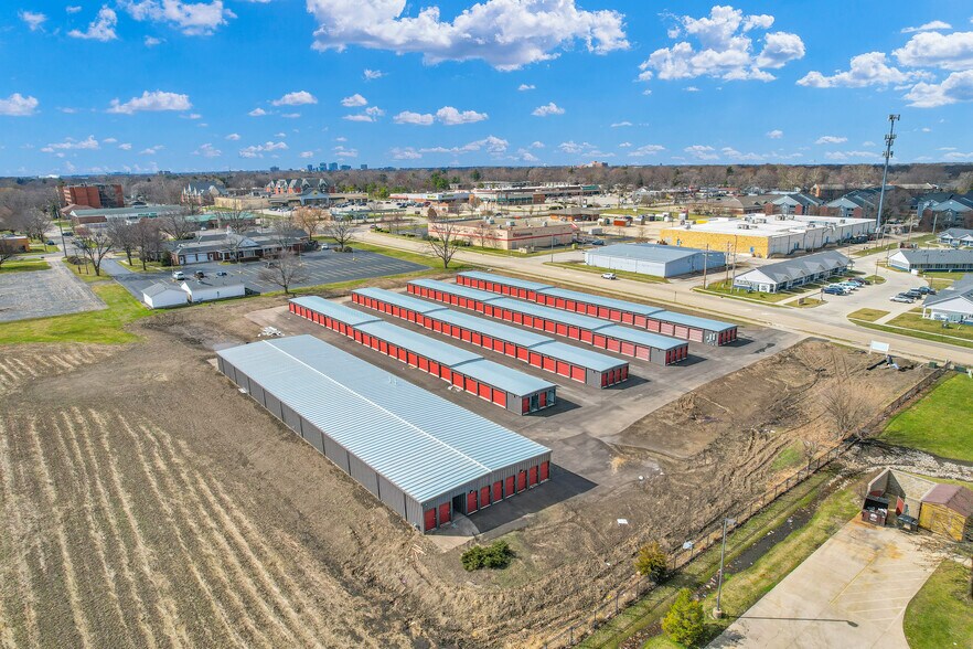 More Photos Of 1601 Colorado ave, Urbana Self Storage For Sale