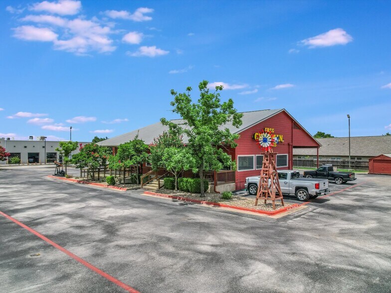 More Photos Of 950 S Bell Blvd, Cedar Park Auto Repair For Sale