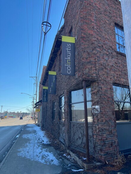 More Photos Of 2303 Charles St, Rockford Loft Creative Space For Sale