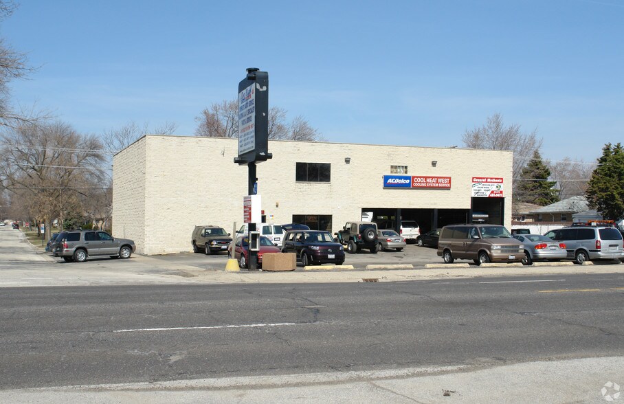 More Photos Of 9818 Grand Ave, Franklin Park Auto Repair For Sale
