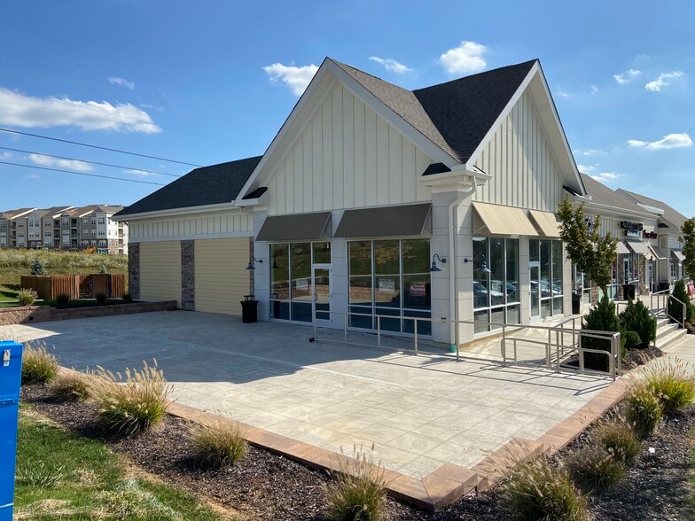 Primary Photo Of 249-289 Cetronia Rd, Allentown General Retail For Lease