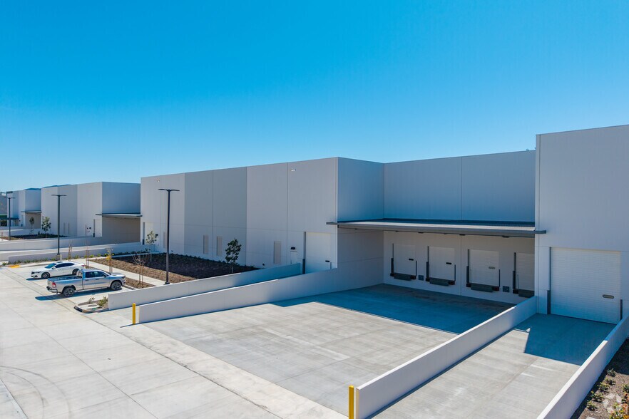 More Photos Of 3211 Mission Oaks Blvd, Camarillo Unknown For Lease