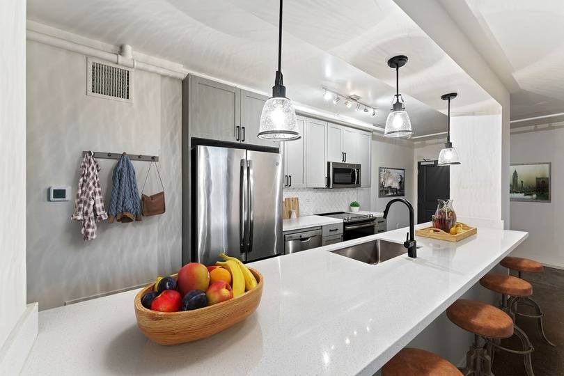 More Photos Of 1007 5th Ave, San Diego Apartments For Lease