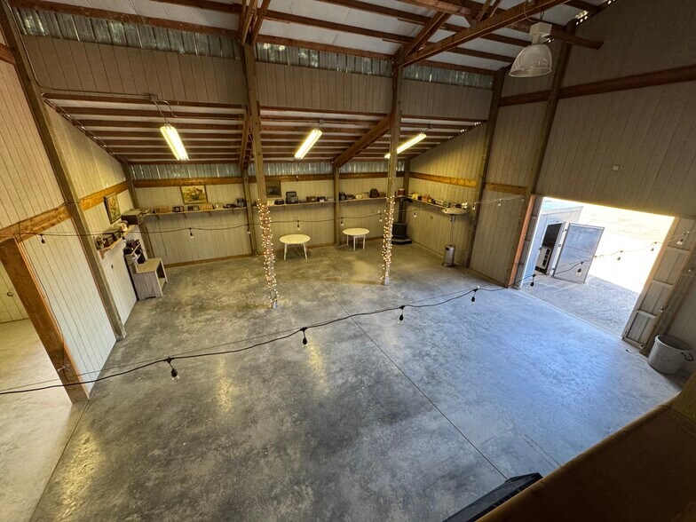 More Photos Of 14285 Laconner Whitney rd, Mount Vernon General Retail For Lease