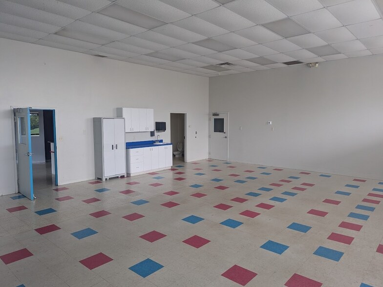 More Photos Of 2301-2373 Dayton-Germantown Pike, Germantown Unknown For Lease