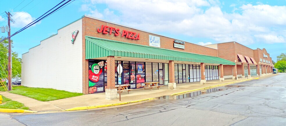 More Photos Of 1030 S Broadway, Lexington Storefront For Lease