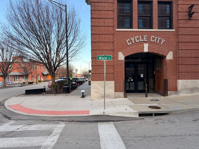 More Photos Of 201 Main St, Kansas City Loft Creative Space For Lease