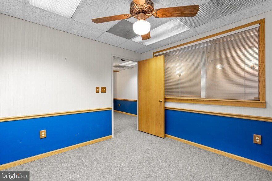 More Photos Of 7960-7990 Old Georgetown Rd, Bethesda Medical For Lease