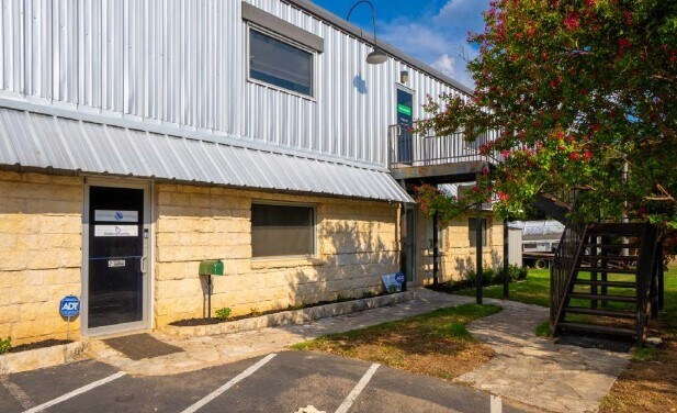 More Photos Of 9217 US Hwy 290 W, Austin Office For Lease
