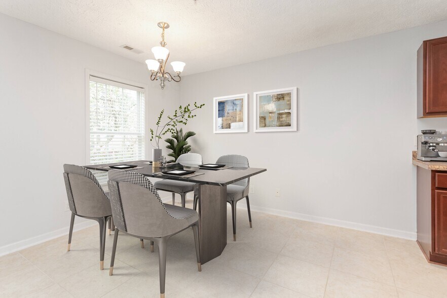 More Photos Of 2737 Kentberry Ave, Fayetteville Apartments For Sale