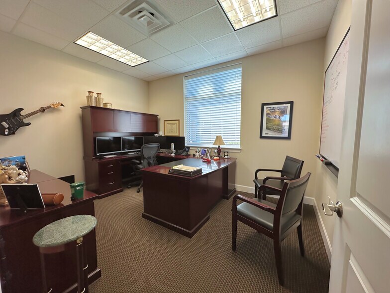 More Photos Of 20008 Champion Forest Dr, Spring Office For Sale