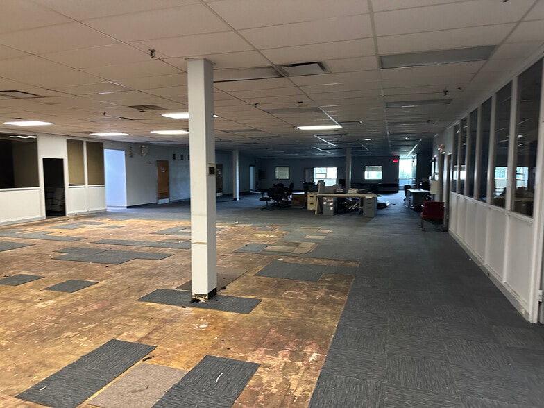 More Photos Of 301 Cuthbert Blvd, Cherry Hill Warehouse For Sale