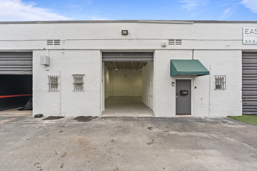 More Photos Of 7403 NW 7th St, Miami Unknown For Lease