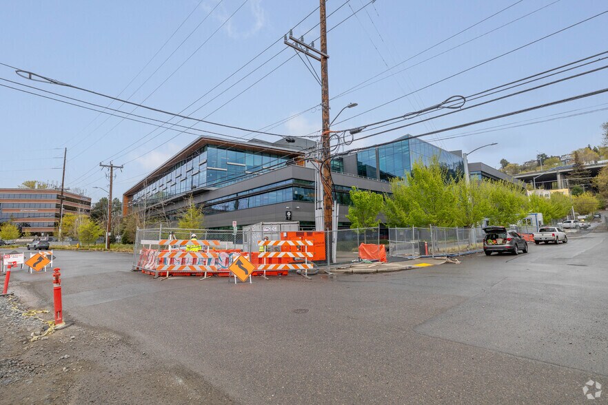 More Photos Of 188 E Blaine St, Seattle Office For Lease