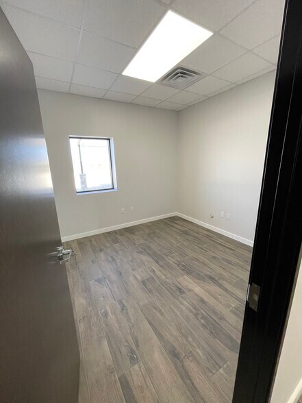 More Photos Of 9716 FM 307, Midland Warehouse For Lease
