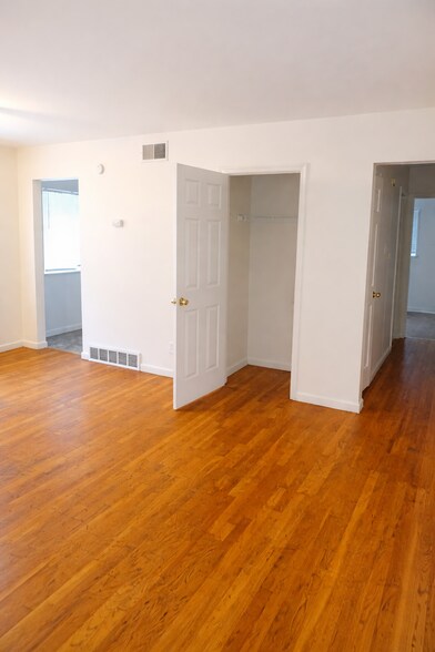 More Photos Of 5706 Thekla Ave, Saint Louis Apartments For Sale