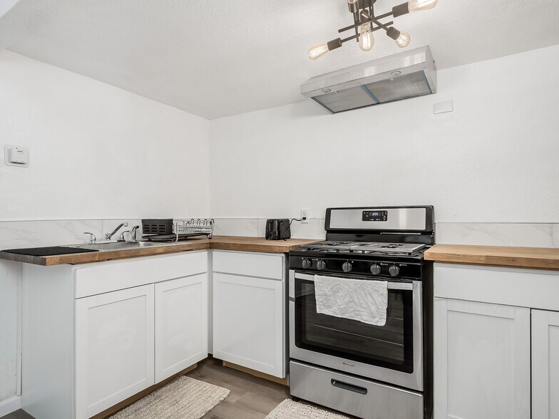 More Photos Of 32989 Weatherly Ln, North Fork Apartments For Sale