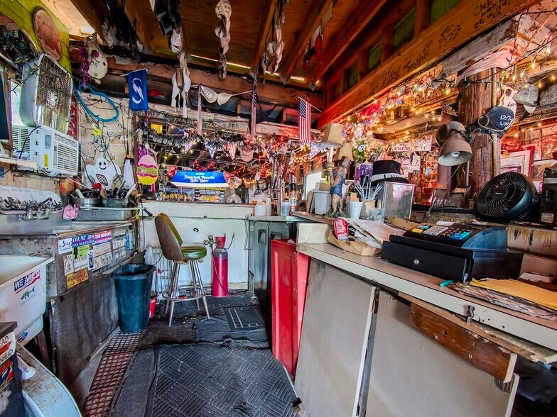 More Photos Of 1761 Beckett Way & US Highway 19, Tarpon Springs Bar For Sale