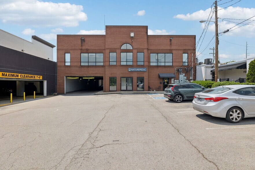 More Photos Of 3708 Hillsboro Pike, Nashville Freestanding For Sale