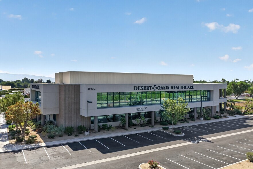 More Photos Of 41120 Washington St, Bermuda Dunes Medical For Lease