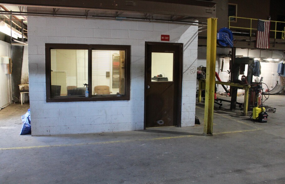 More Photos Of 4616 Oil Patch Dr, Woodward Warehouse For Sale