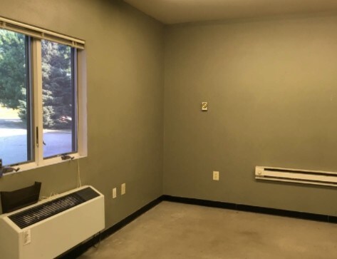 More Photos Of 720 S Taft Ave, Mason City Truck Terminal For Sale