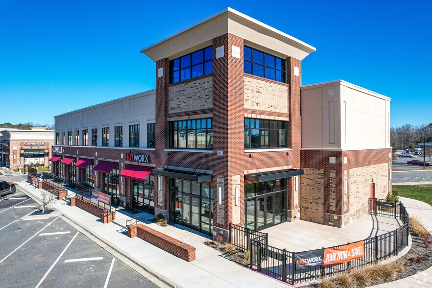 More Photos Of 6467 Old Monroe Rd, Indian Trail Storefront Retail Office For Lease