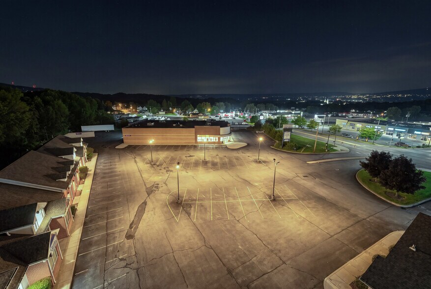 More Photos Of 1777 N Keyser Ave, Scranton Drugstore For Lease