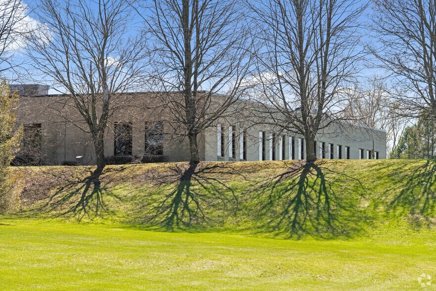 Primary Photo Of 7629 New York 5, Bloomfield Manufacturing For Lease