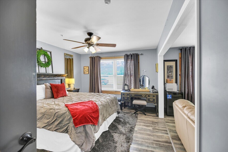 More Photos Of 808 N 3rd St, Saint Joseph Apartments For Sale