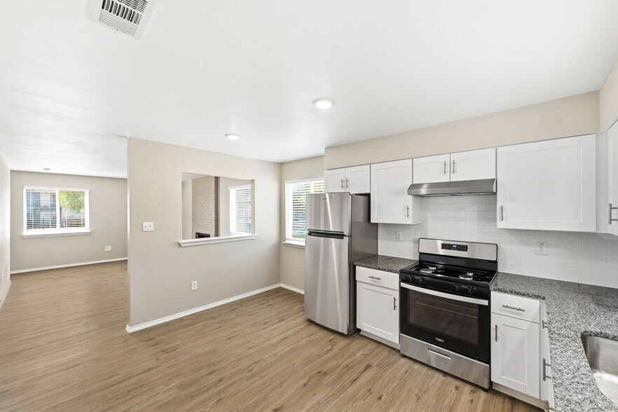 More Photos Of 6709 Wentworth Dr, Austin Apartments For Sale