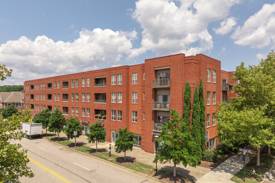 More Photos Of 1060-1090 Loftis Blvd, Newport News Office Residential For Lease