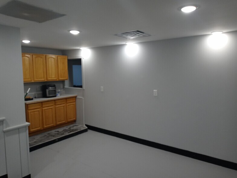 More Photos Of 39-49 Tucker St, Trenton Food Processing For Lease