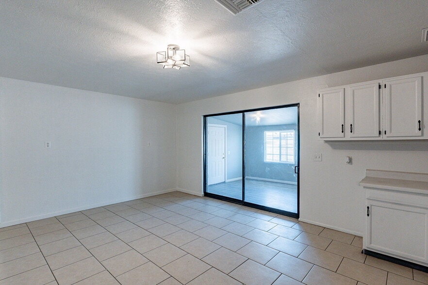 More Photos Of 3115 N 55th Ave, Phoenix Apartments For Sale
