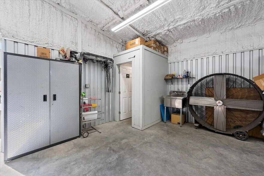 More Photos Of 308 S Beaton St, Corsicana Office For Sale