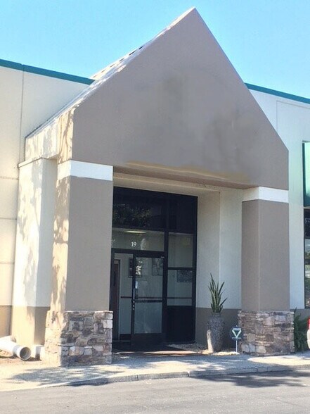 More Photos Of 12115 Burke St, Santa Fe Springs Unknown For Lease
