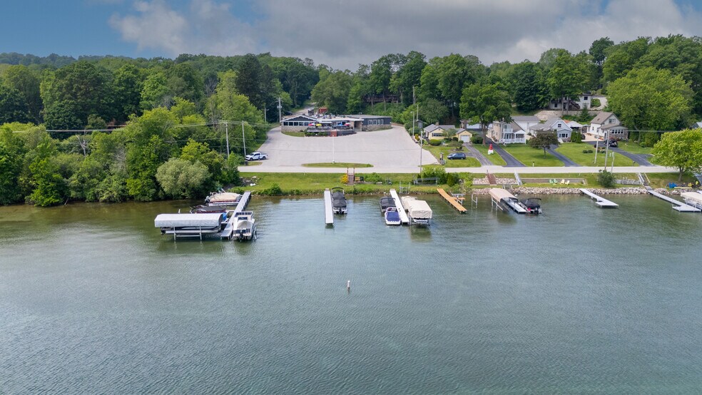 More Photos Of 4919 State Road 144, Hartford Restaurant For Sale