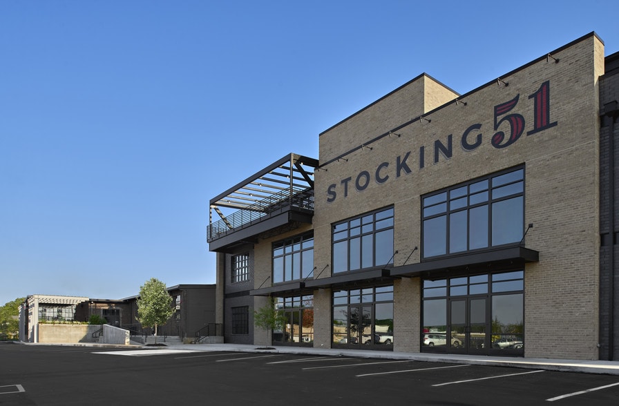 More Photos Of 5022-5026 Centennial Blvd, Nashville Unknown For Lease