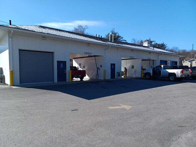 More Photos Of 688 John Fitch Hwy, Fitchburg Carwash For Sale