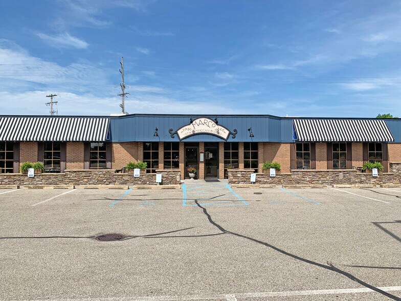 More Photos Of 880-888 Forest Hill Ave SE, Grand Rapids Freestanding For Lease