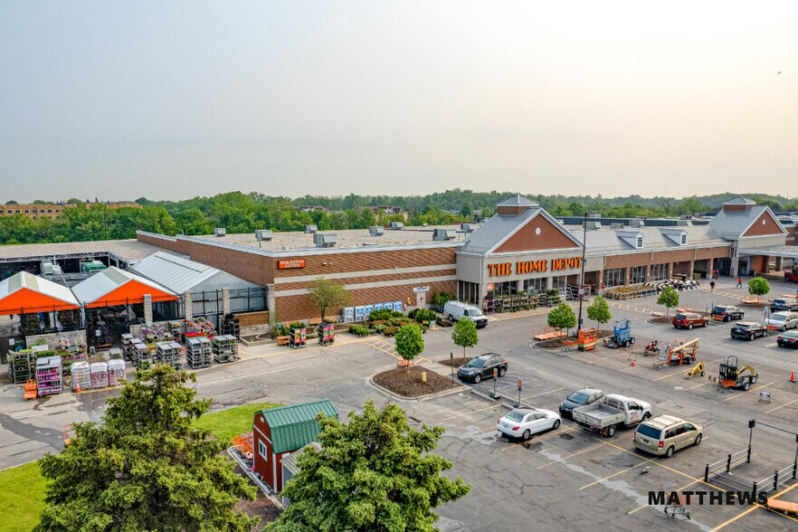 More Photos Of 5951 Mercury Dr, Dearborn General Retail For Sale