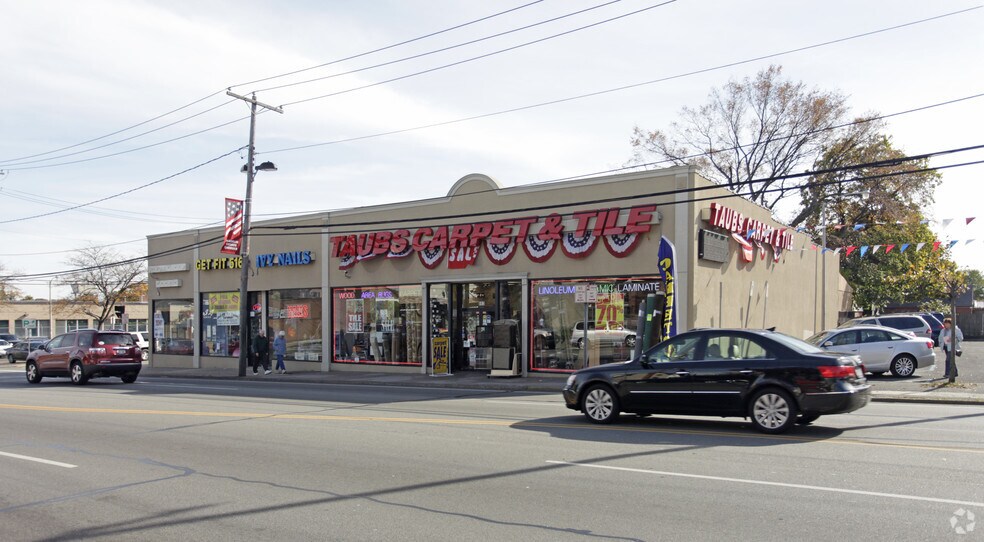 More Photos Of 885-893 Hempstead Tpke, Franklin Square Storefront For Lease