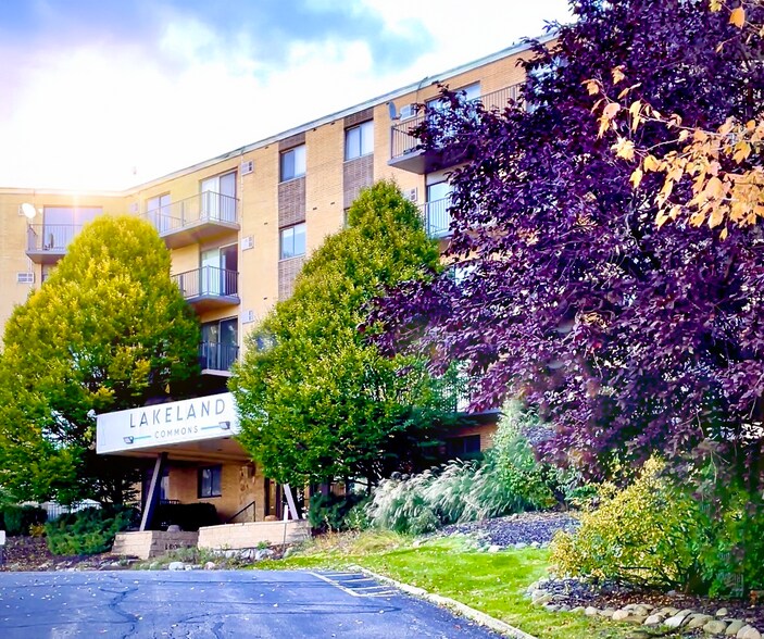 More Photos Of 25450-25454 Euclid Ave, Euclid Apartments For Sale