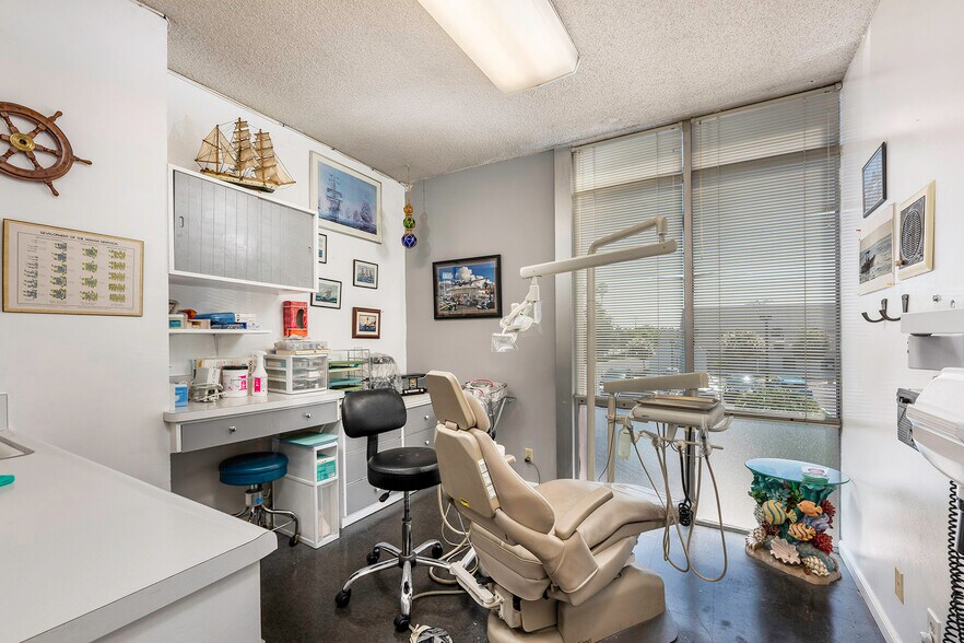 More Photos Of 3840 Woodruff Ave, Long Beach Medical For Lease