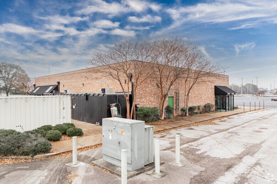 More Photos Of 2148 Beltline Rd SW, Decatur Restaurant For Sale